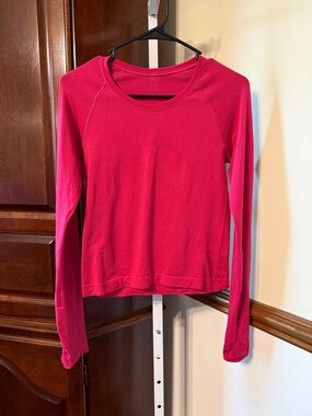 Lululemon Swiftly Tech Long-Sleeve Shirt 2.0 Waist Length 6 Pink Dragonfruit ?